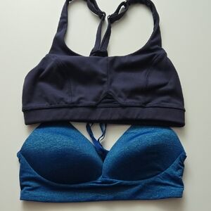 4/$20 ❤️ Two Sports Bras (S)